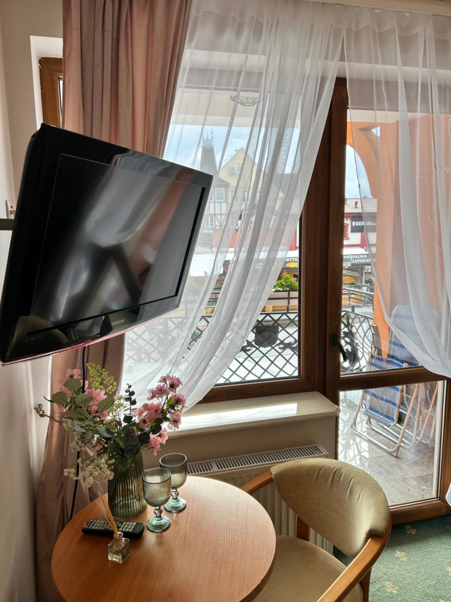 Apartamenty I Pokoje Chaton Mielno Mielno  Extérieur photo